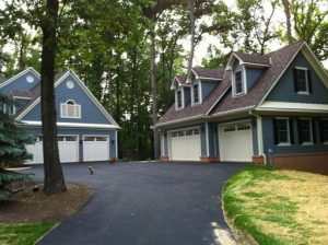Is an Attached or Detached Garage Right for My Maryland Home?